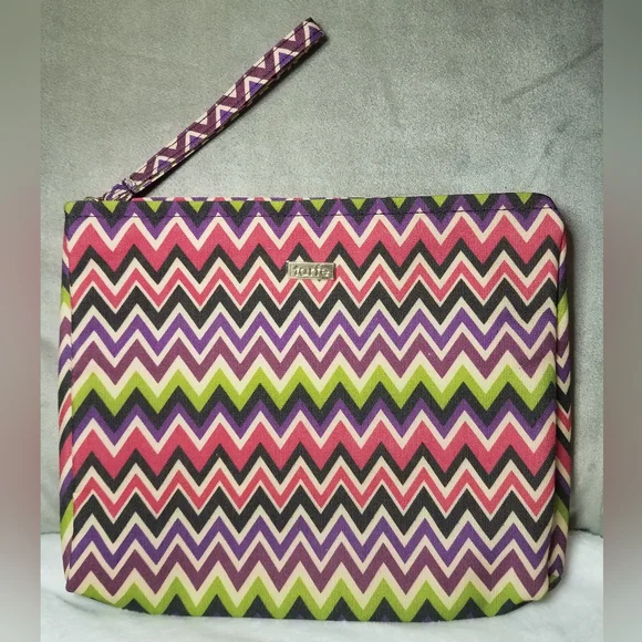 Tarte Cosmetic Wristlet Bag - Picture 3 of 13